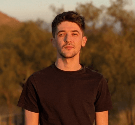 AirTrackBotโs Journey from Zero to 2M Users and $8K/Month