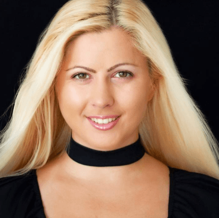 How One Designer Made $1.4M Selling Canva Templates